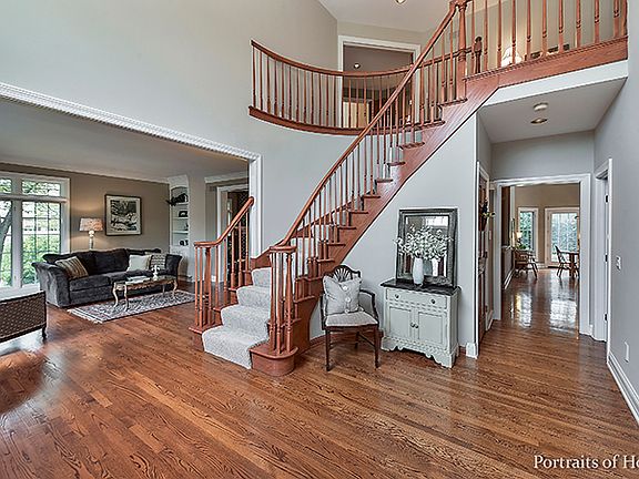 2nd image of 1102 Fox Glen Dr