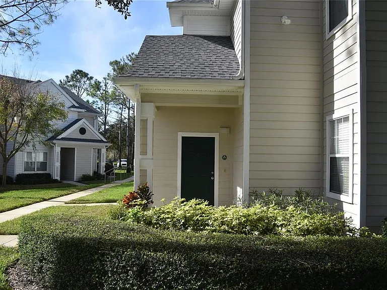 225 Southern Pecan Cir #205 — Photo 1
