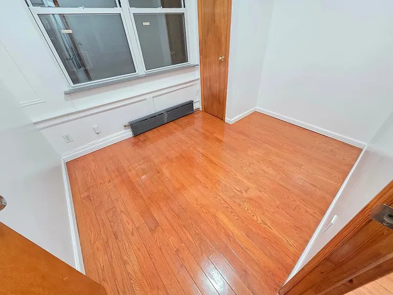 2629 Ocean Ave #2F — Photo 6