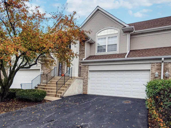 2610 Old Woods Trl, Plainfield, IL 60586