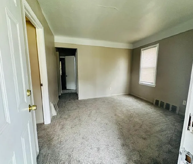 19170 Joann Ave — Photo 4