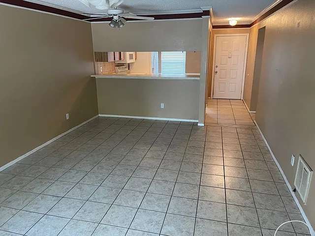 300 Kent Pl — Photo 6