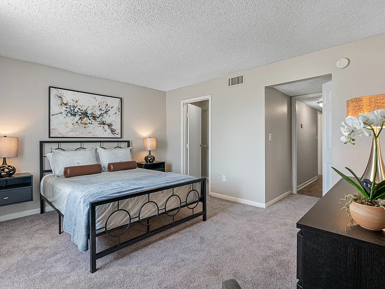 Enclave at Sabal Pointe Apartments — Photo 26