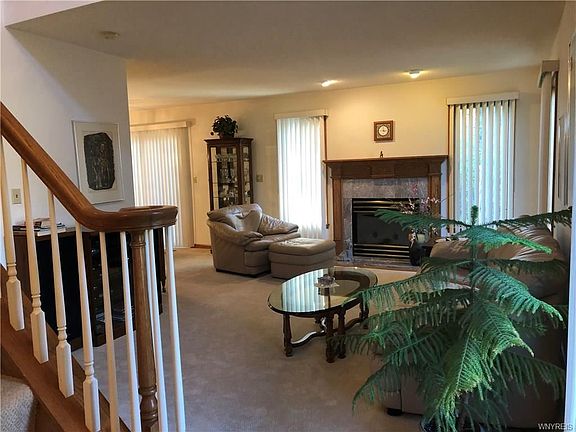 4th image of 32 Pineview Ct