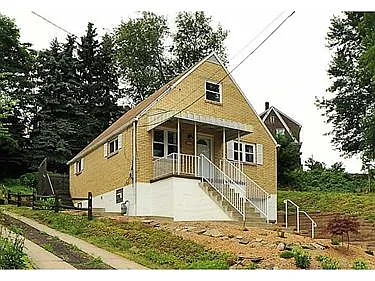 326 Connor St photo 1