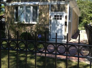 2041 Darrow Ave, Evanston, IL 60201