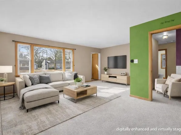 2014 Markham STREET, Manitowoc, WI 54220