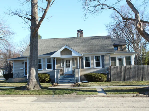 1503 Hickory St, Waukegan, IL 60085