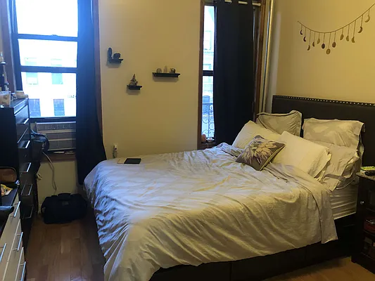 Rented by Yup Realty LLC | media 35