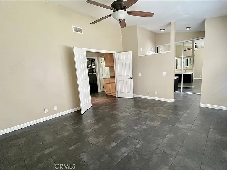 7566 E Woodsboro Ave — Photo 6