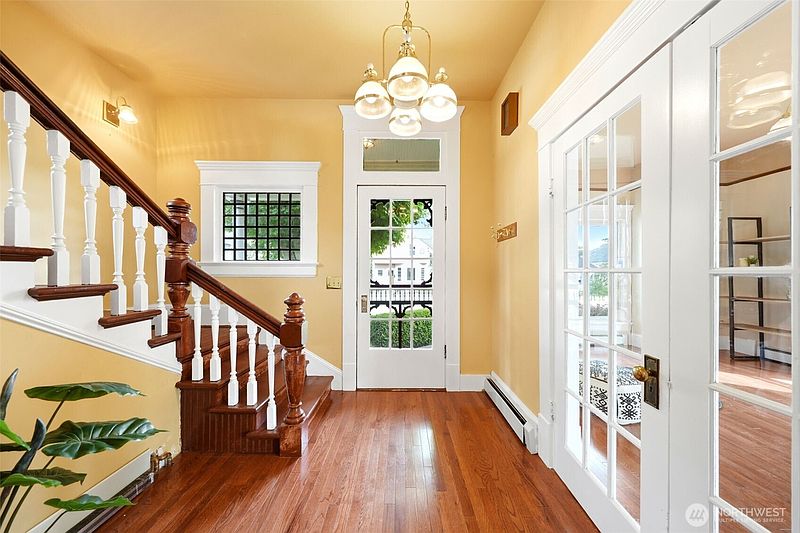 2nd image of 2415 F Street