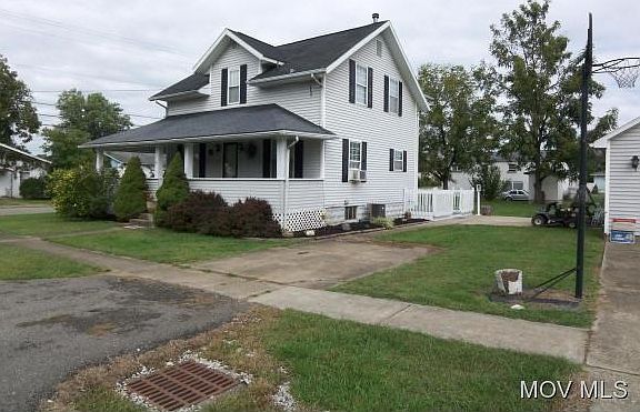 2nd image of 2101 11th Ave
