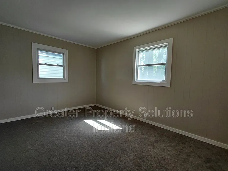 506 Parkside Ave — Photo 8