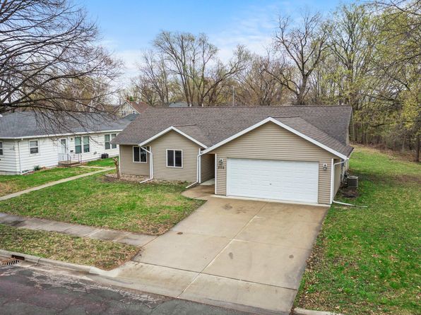 202 Christensen St, North Mankato, MN 56003
