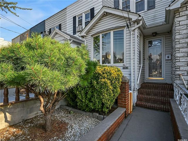 1st image of 8416 108th Ave