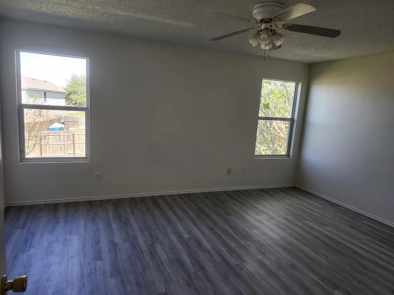 5100 Waterford Dr — Photo 22