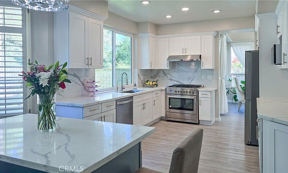 1st image of 1453 Rancho Hills Dr