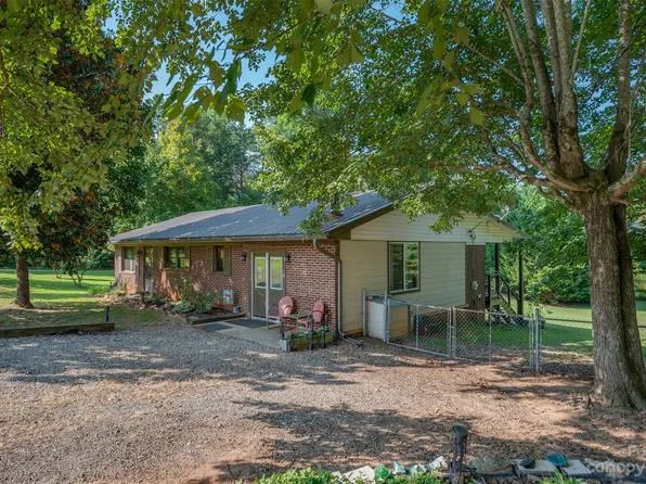 507 Brooks Lake Rd, Rutherfordton, NC 28139
