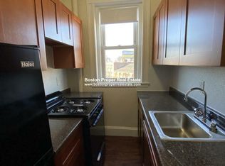 1185 Boylston St APT 32H, Boston, MA 02215