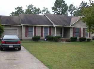 6945 Woodmark Dr, Fayetteville, NC 28314