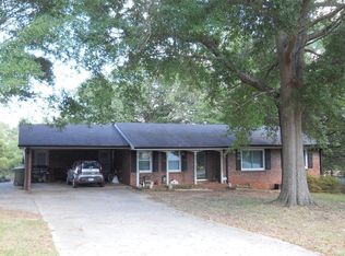 600 Lakeview Dr, Monroe, GA 30656