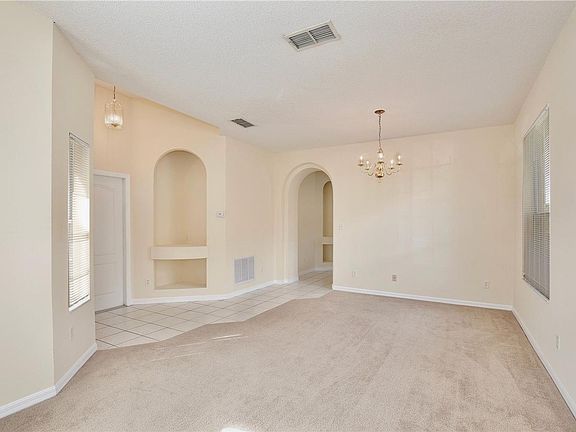 3rd image of 14841 Huntley Dr