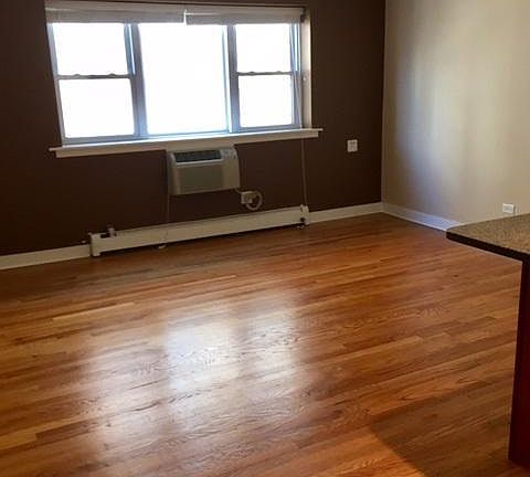 4th image of 625 W Wrightwood Ave APT 517A