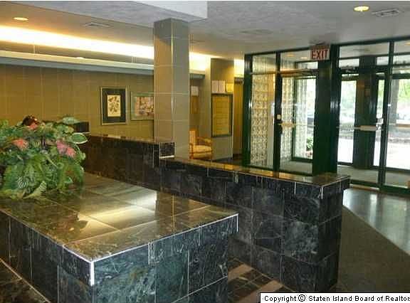 2nd image of 121 Wellington Ct #1ST