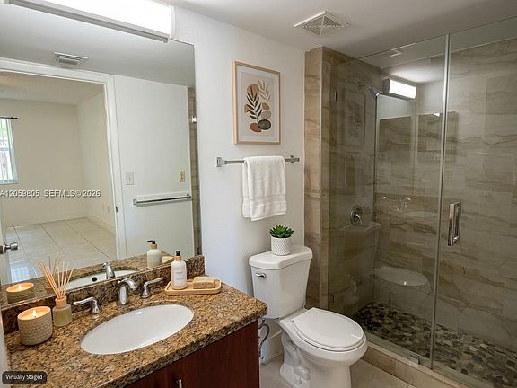5th image of 761 N Pine Island Rd APT 104