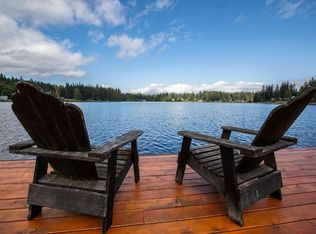 4101 Deer Lake Rd, Clinton, WA 98236