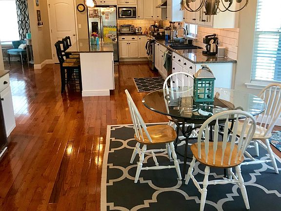4th image of 3910 Montella Cir