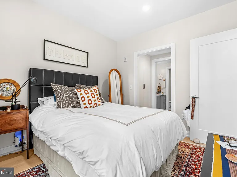 1111 Pennsylvania Ave SE #205 — Photo 30
