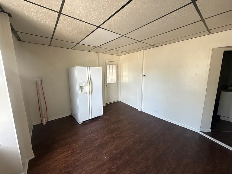 807 Young St #1 — Photo 7
