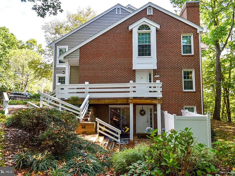 11100 Beaver Trail Ct — Photo 1