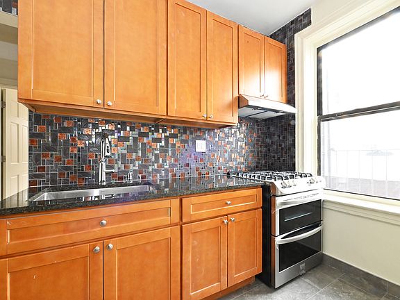 3rd image of 88-40 144th St #A4