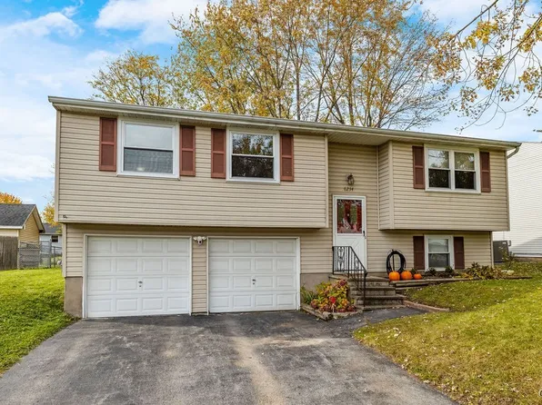 8234 Lucchesi Dr, Clay, NY 13041