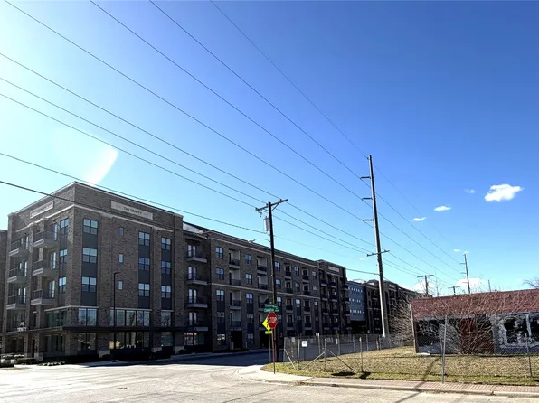 1001 Singleton Blvd, Dallas, TX 75212