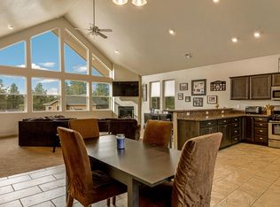 87 W Agate Ct, Flagstaff, AZ 86005