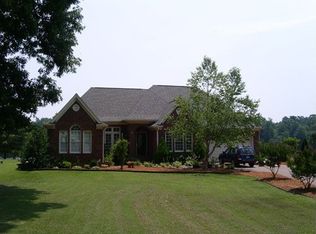 631 Cross Link Dr, Angier, NC 27501