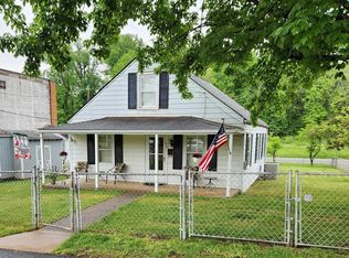 112 Grasty St, Orange, VA 22960