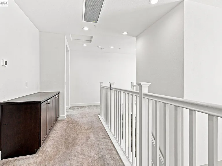 33 W Roccolino Ln — Photo 27