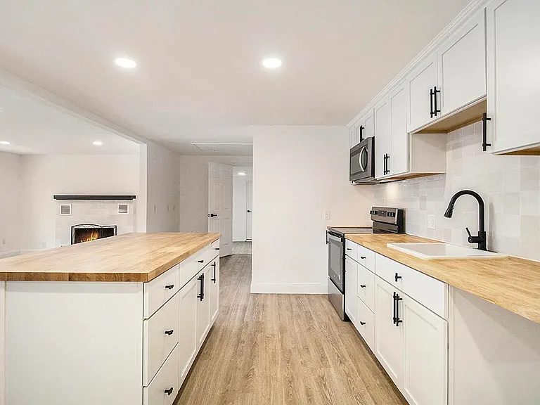 54405 Northern Ave — Photo 6