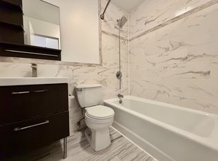 346 W 52nd St #24, New York, NY 10019