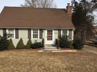 950 Totoket Rd, Northford, CT 06472