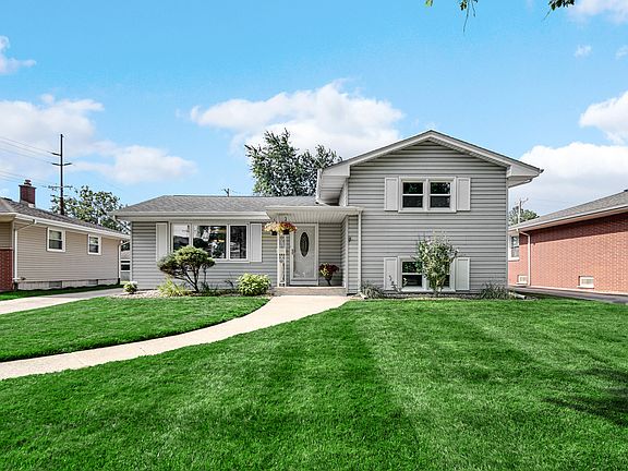 2nd image of 250 Lawndale Dr