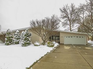 6389 Sherborn Rd, Parma Heights, OH 44130