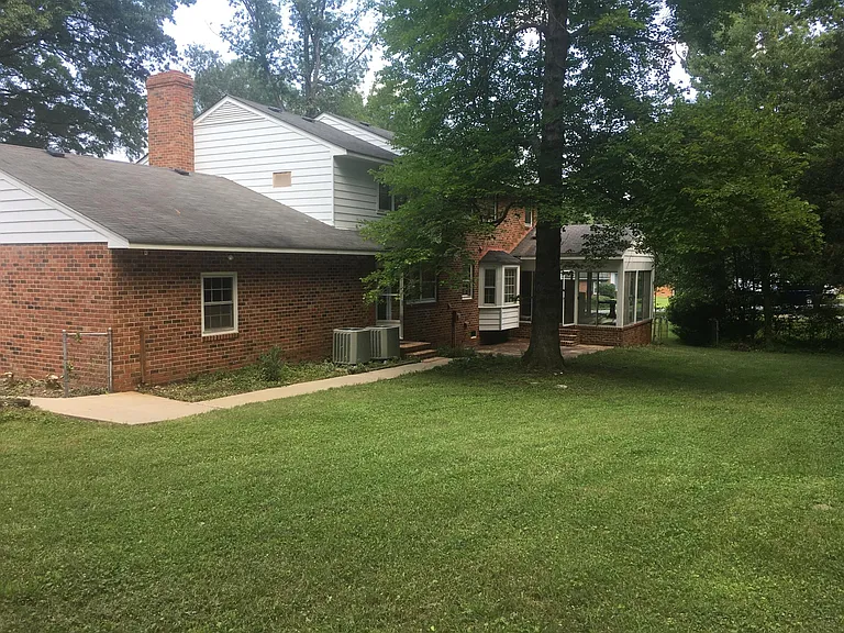 9293 Venus Dr — Photo 13