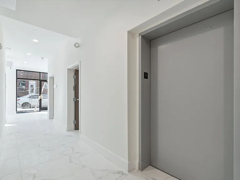 1221 E Fletcher St #208A — Photo 6