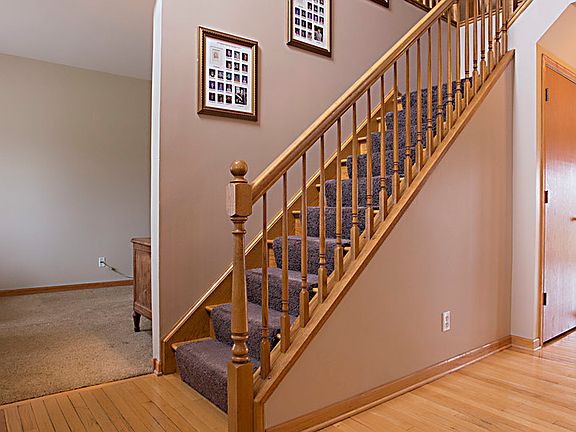 3rd image of 39W338 W Burnham Ln