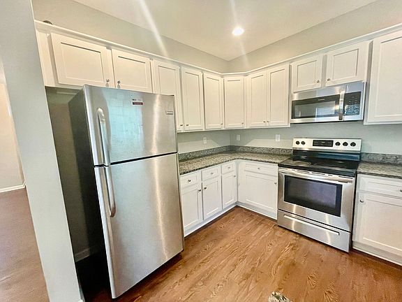 5th image of 1214 Oak Haven Dr